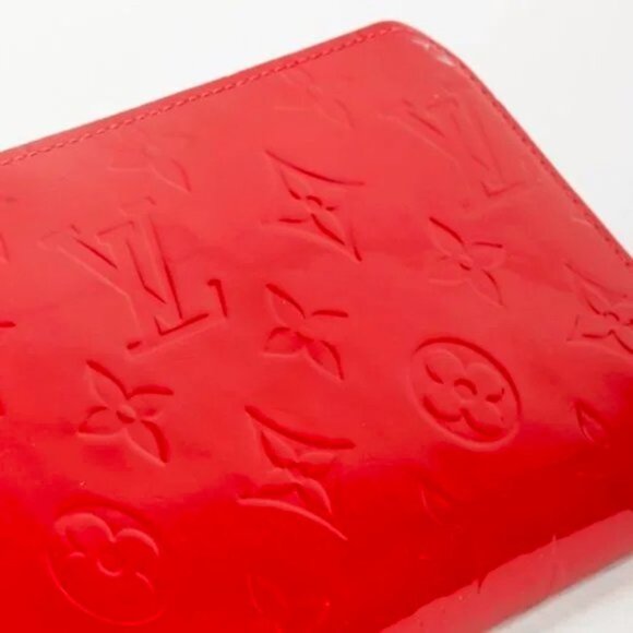 Louis Vuitton Monogram Vernis Red Zippy Wallet - Picture 5 of 11